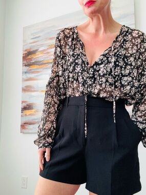 LOVE & LEGEND Floral Blouse Black & White Ditsy Print Plus Size 20 EUC